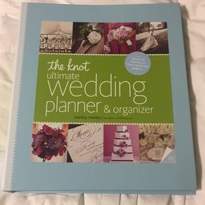 The Knot wedding planner and organizer
